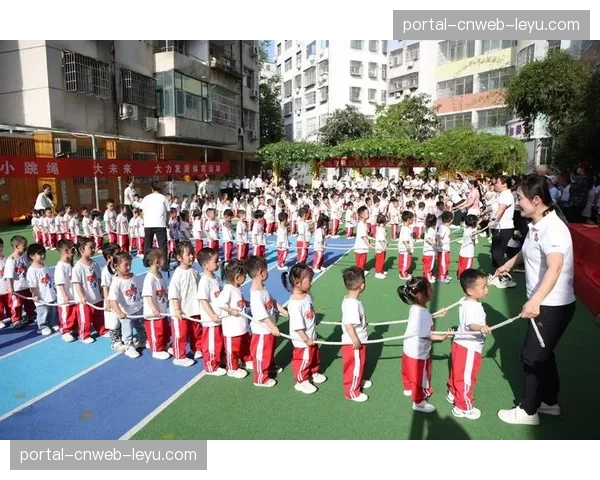 体育内容与游戏化元素结合,增强年轻观众参与度